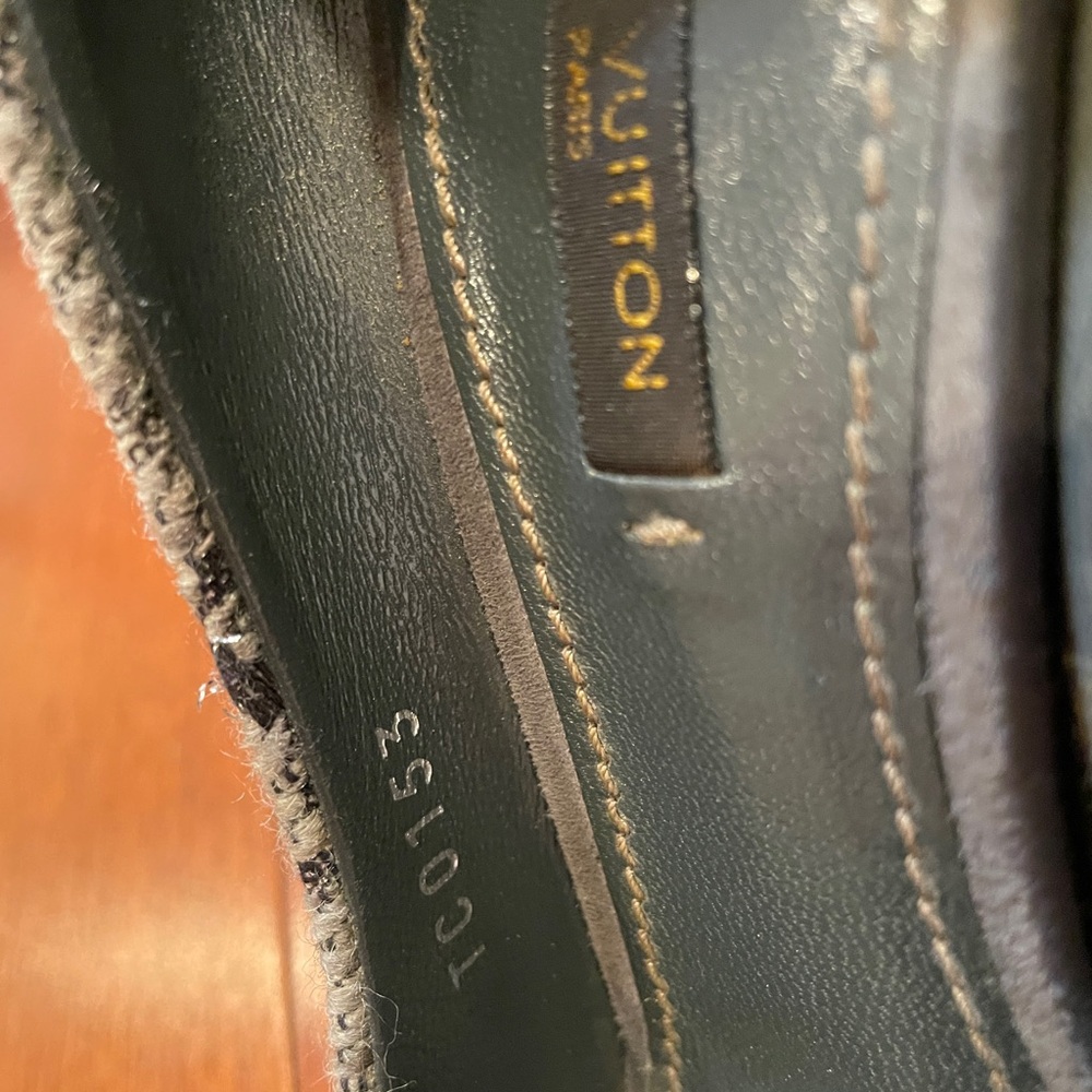 Louis Vuitton Gray Heels with Intricate Detailing and Stiletto Design - Picture 14 of 15